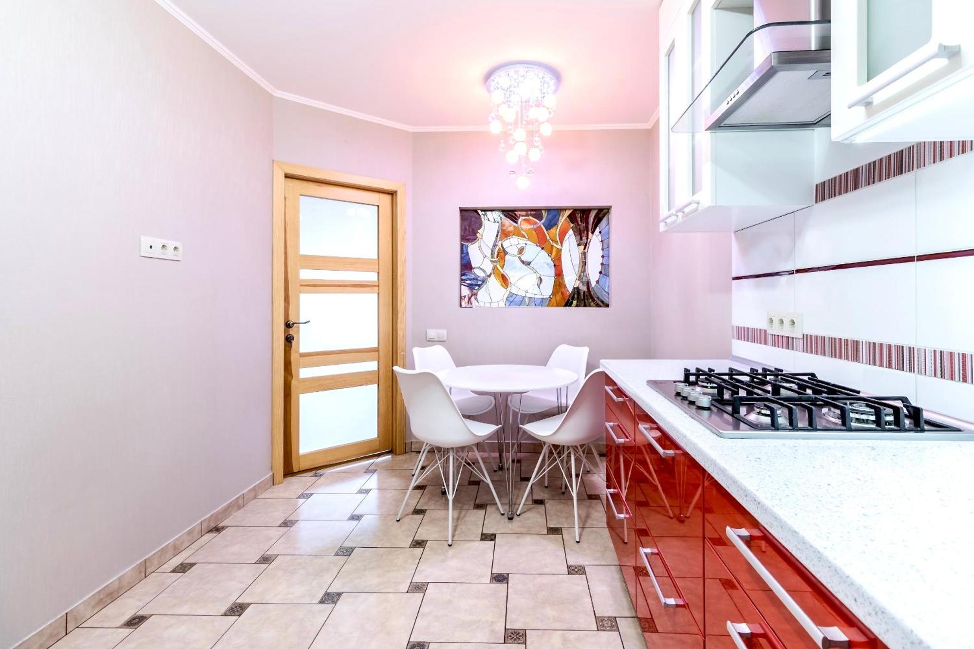 Grand Apartments On Rynok Square Lviv Exterior photo