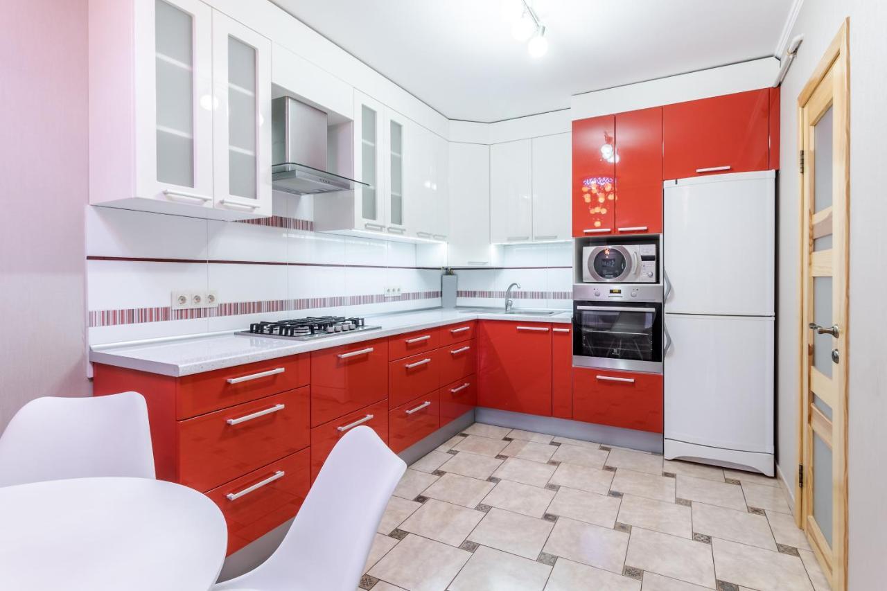 Grand Apartments On Rynok Square Lviv Exterior photo